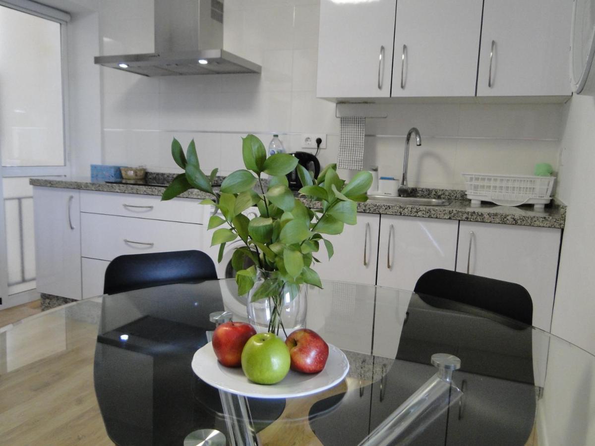 Apartamento con vistas a la catedral a 15 minutos del centro Málaga Exterior foto