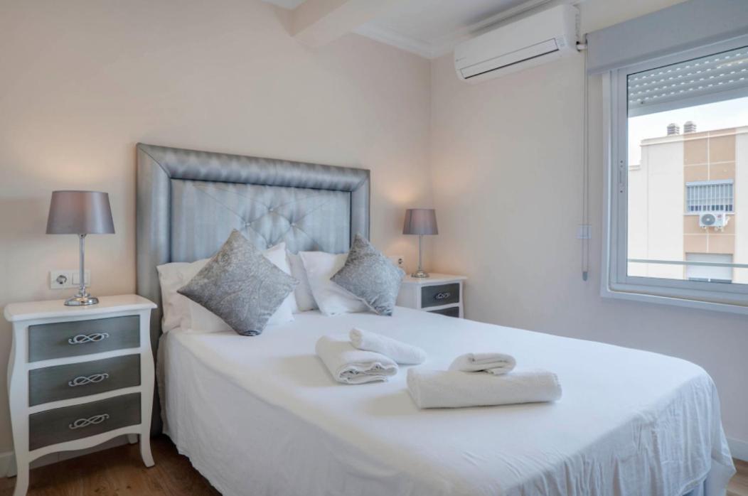 Apartamento con vistas a la catedral a 15 minutos del centro Málaga Exterior foto